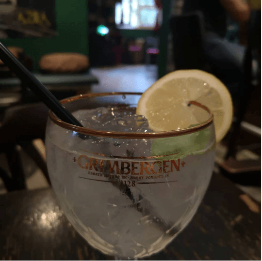 Kafe bar u centru Stari grad Beograd