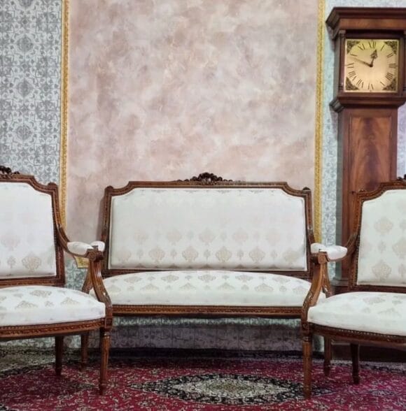 Presvlačenje farbanje i popravka nameštaja Zrenjanin