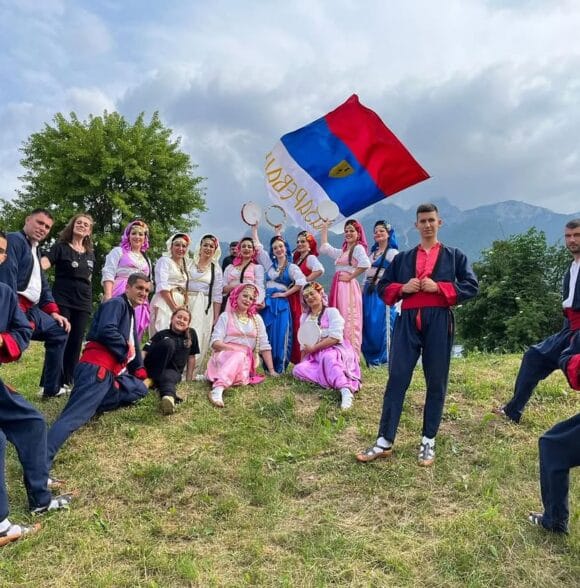 Tradicionalna grupa Svitanje Lazarevac